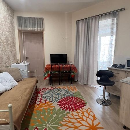 Guest House Beautiful Avlabar Tbilisi Exterior photo