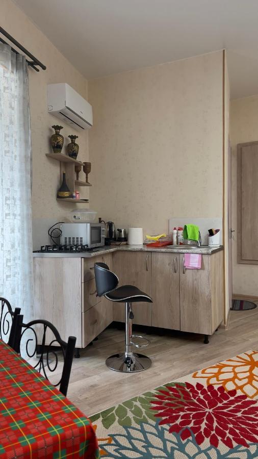 Guest House Beautiful Avlabar Tbilisi Exterior photo